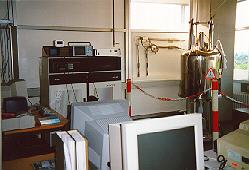 Bruker DSX 300 MHz NMR-Spektrometer